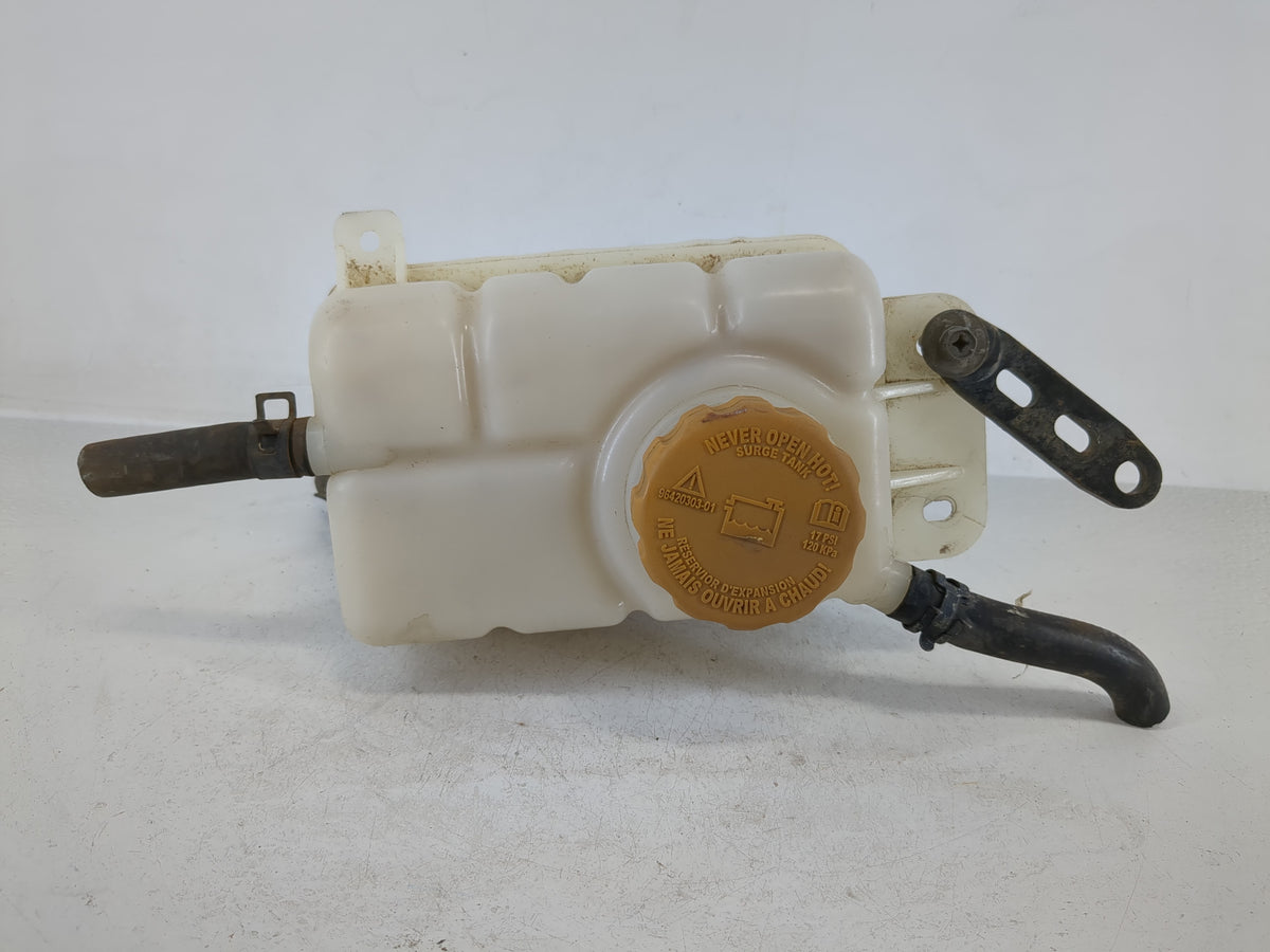Suzuki Forenza Windshield Washer Fluid Reservoir Bottle - Oemusedautoparts1.com