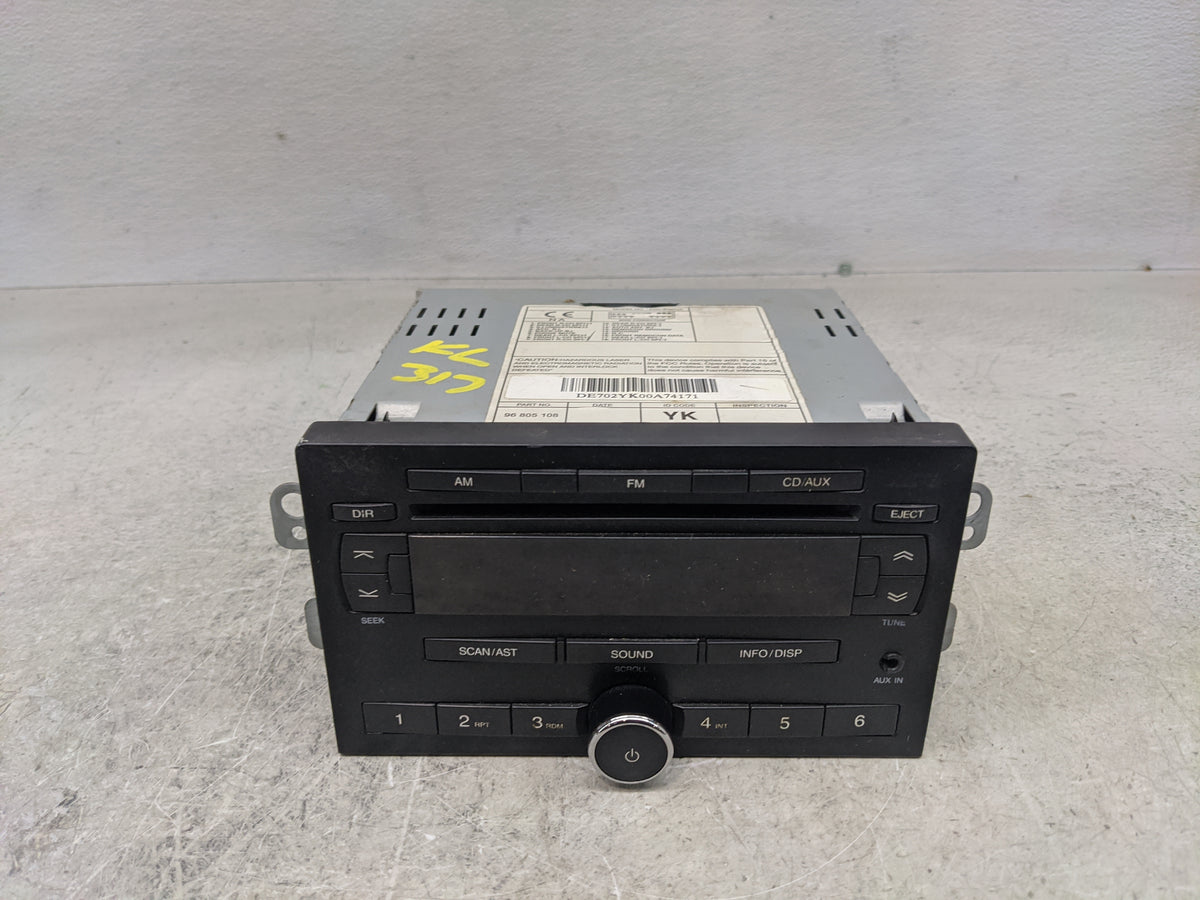 2005-2008 Suzuki Forenza Am Fm Cd Player Radio Receiver 1361507 - Oemusedautoparts1.com