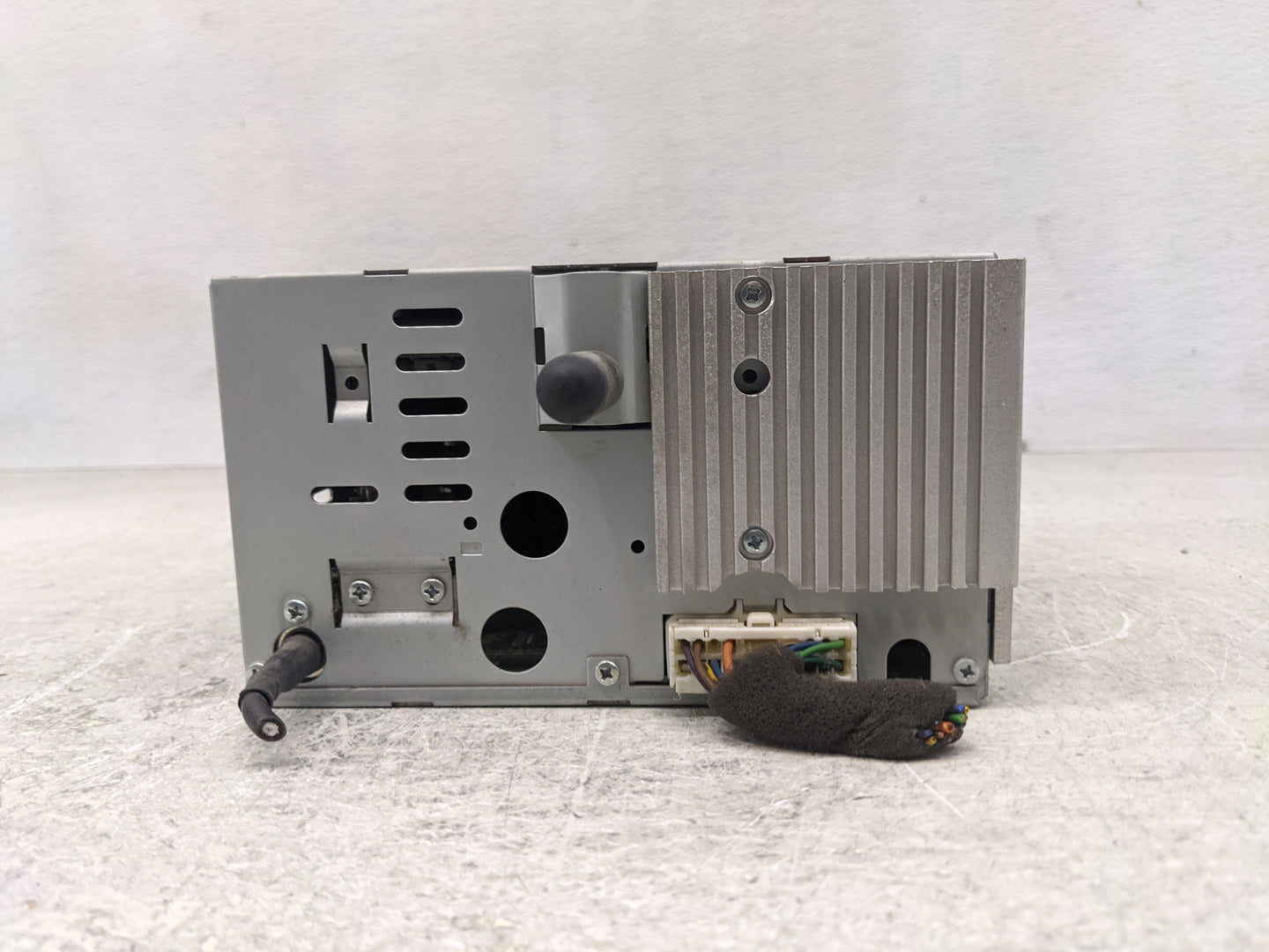 2005-2008 Suzuki Forenza Am Fm Cd Player Radio Receiver 1361507 - Oemusedautoparts1.com