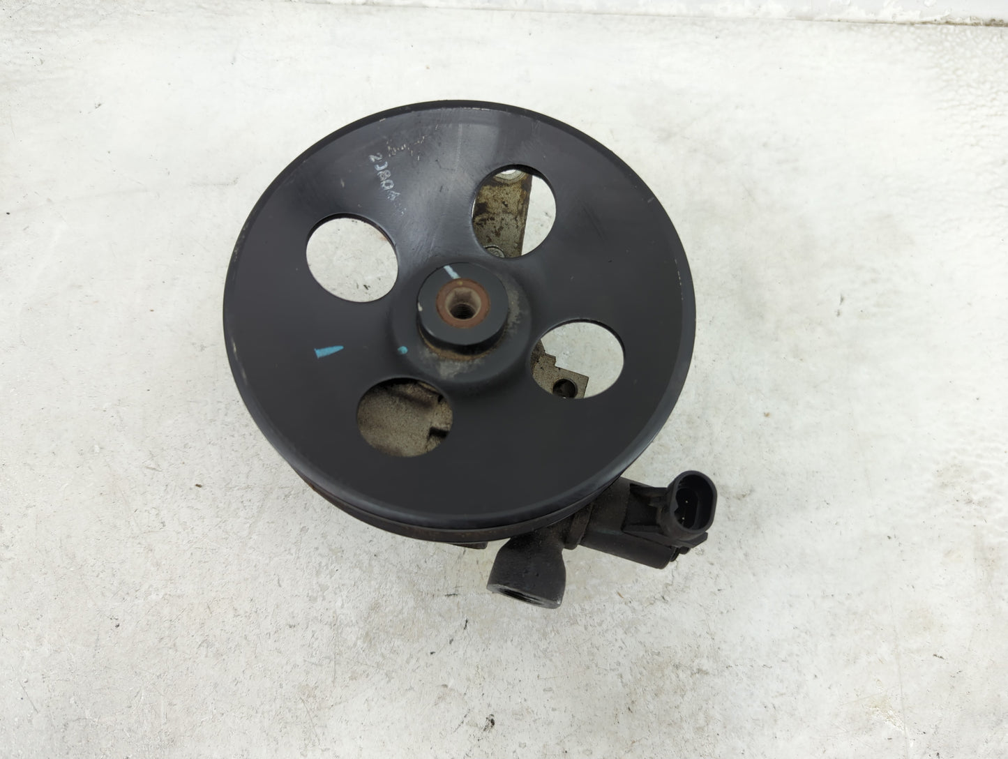 2004-2008 Suzuki Forenza Power Steering Column Pump Oem - Oemusedautoparts1.com