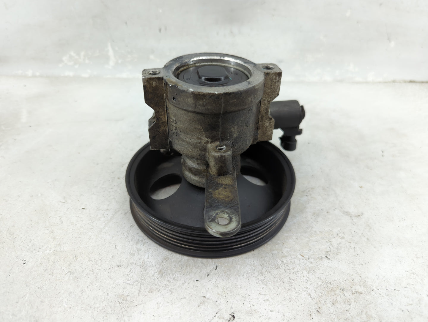 2004-2008 Suzuki Forenza Power Steering Column Pump Oem - Oemusedautoparts1.com