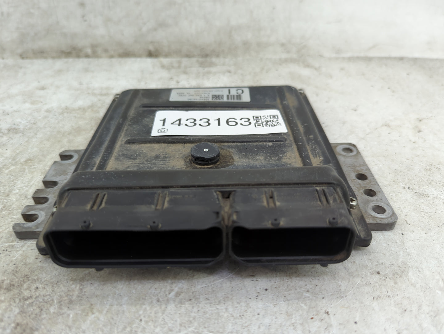 2006-2007 Suzuki Grand Vitara PCM Engine Control Computer ECU ECM PCU OEM P/N:33920-66J80 Fits Fits 2006 2007 OEM Used Auto 