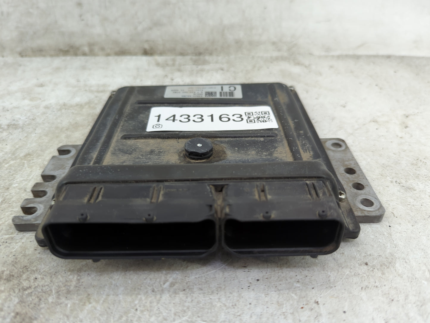2006-2007 Suzuki Grand Vitara PCM Engine Control Computer ECU ECM PCU OEM P/N:33920-66J80 Fits Fits 2006 2007 OEM Used Auto 
