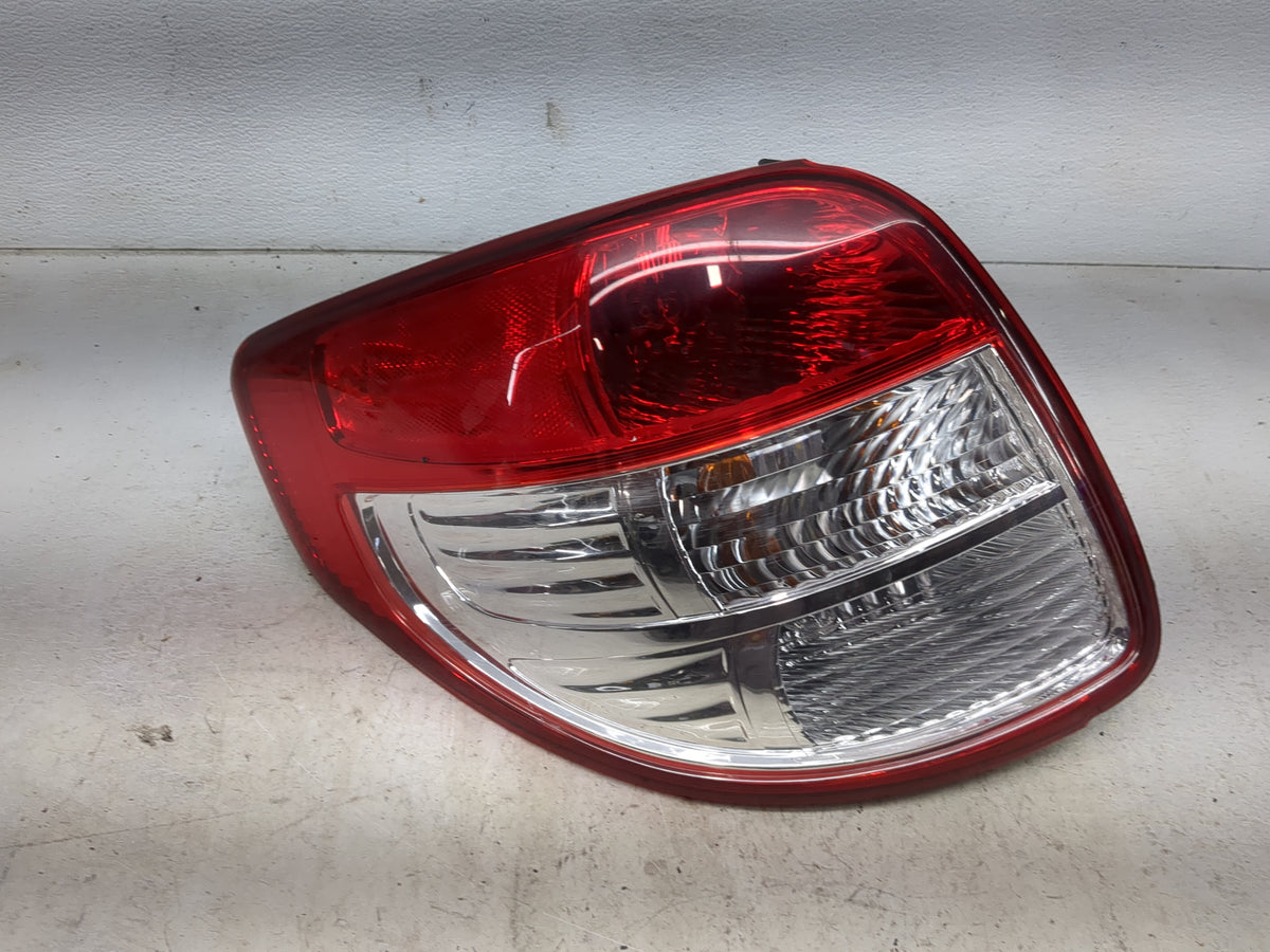 2007-2013 Suzuki Sx4 Tail Light Assembly Driver Left OEM Fits Fits 2007 2008 2009 2010 2011 2012 2013 OEM Used Auto Parts - 