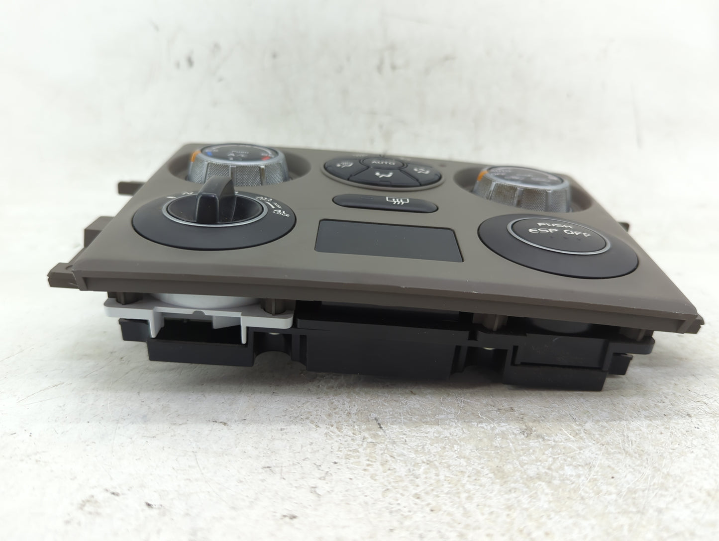 2007 Suzuki Vitara Climate Control Module Temperature AC/Heater Replacement P/N:39510-65J52-CAU Fits Fits 2008 OEM Used Auto