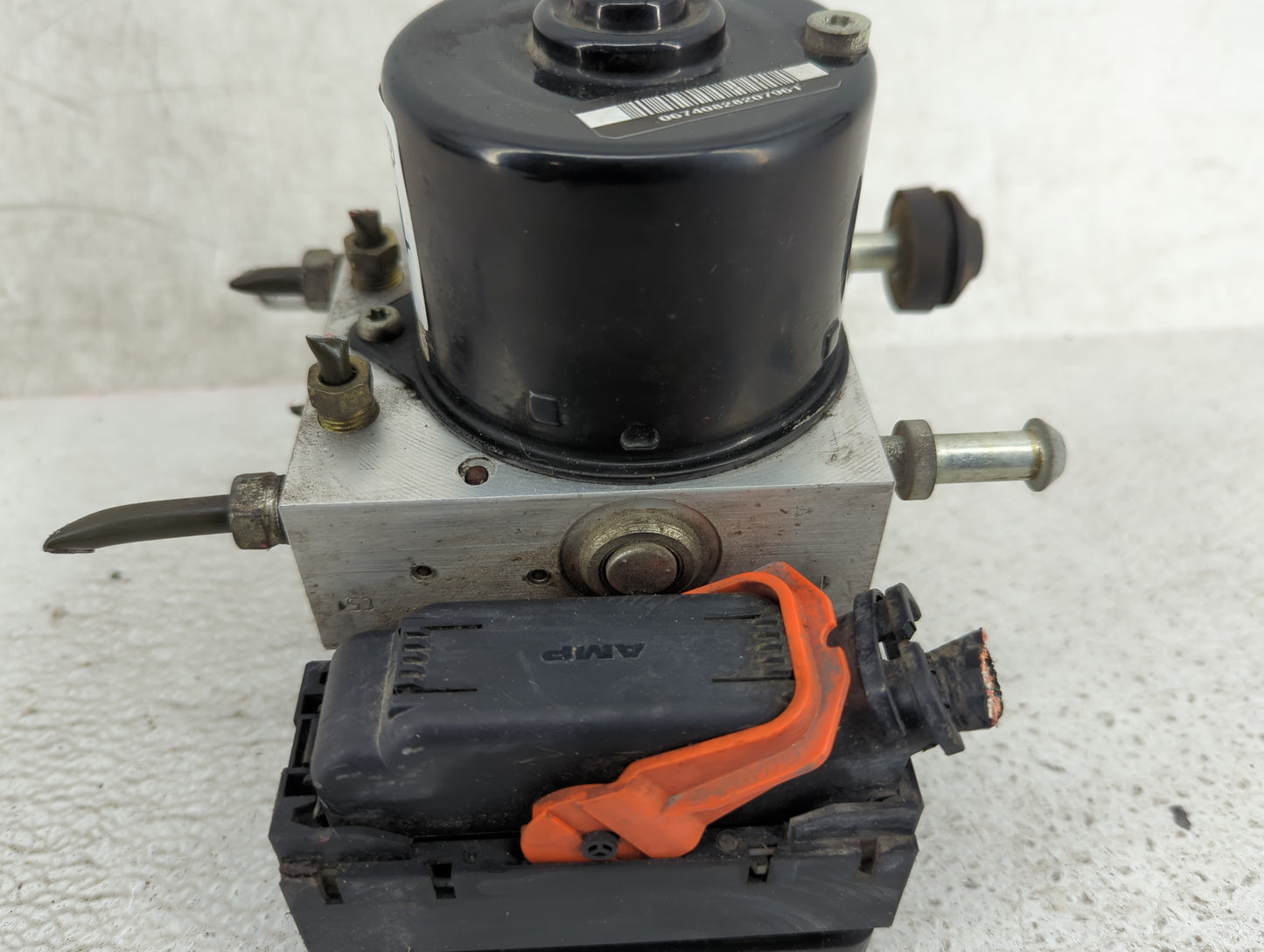 2007 Suzuki Vitara ABS Pump Control Module Replacement Fits Fits 2006 2008 OEM Used Auto Parts - Oemusedautoparts1.com