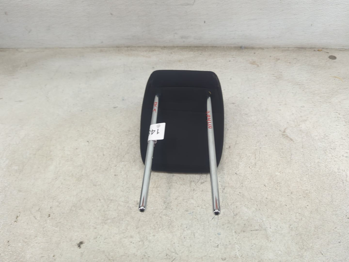 2007 Suzuki Vitara Headrest Head Rest Front Driver Passenger Seat Fits OEM Used Auto Parts - Oemusedautoparts1.com