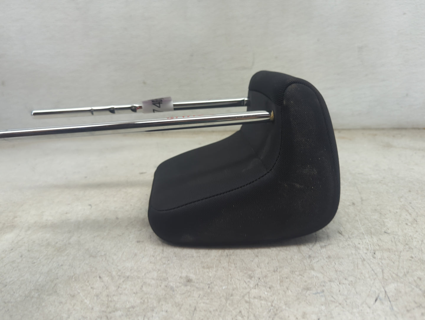 2007 Suzuki Vitara Headrest Head Rest Front Driver Passenger Seat Fits OEM Used Auto Parts - Oemusedautoparts1.com