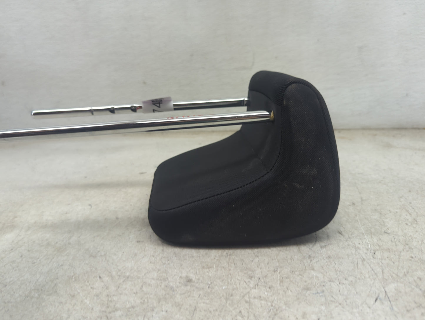 2007 Suzuki Vitara Headrest Head Rest Front Driver Passenger Seat Fits OEM Used Auto Parts - Oemusedautoparts1.com