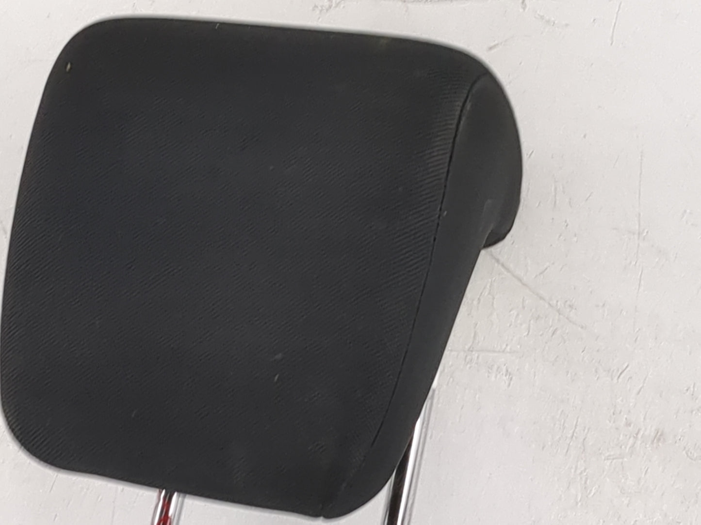 2007 Suzuki Vitara Headrest Head Rest Front Driver Passenger Seat Fits OEM Used Auto Parts - Oemusedautoparts1.com
