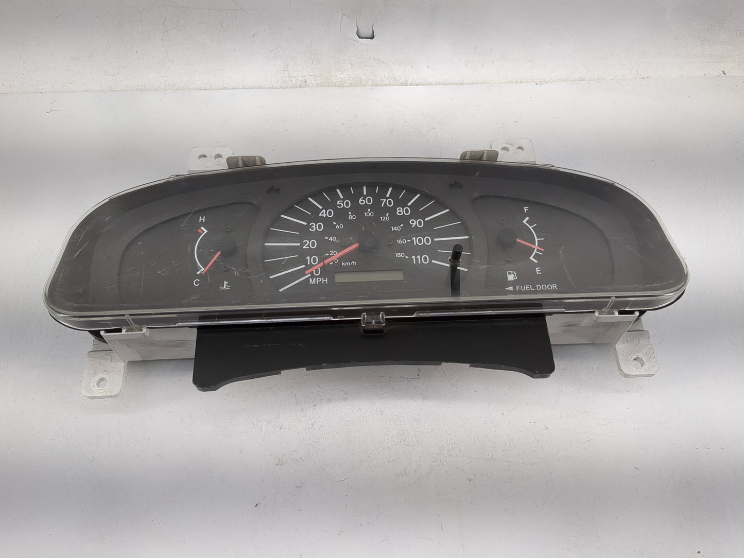 2007 Suzuki Vitara Instrument Cluster Speedometer Gauges P/N:83800-08030-00 TN157370-8032 Miles: Fits OEM Used Auto Parts - 