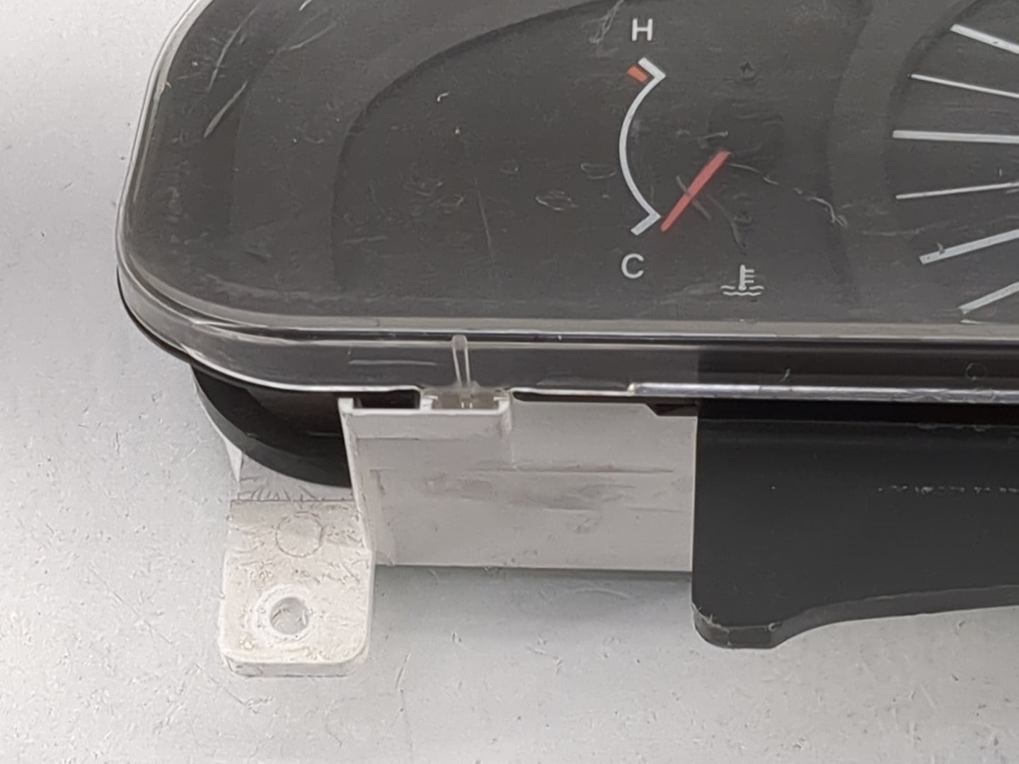 2007 Suzuki Vitara Instrument Cluster Speedometer Gauges P/N:83800-08030-00 TN157370-8032 Miles: Fits OEM Used Auto Parts - 