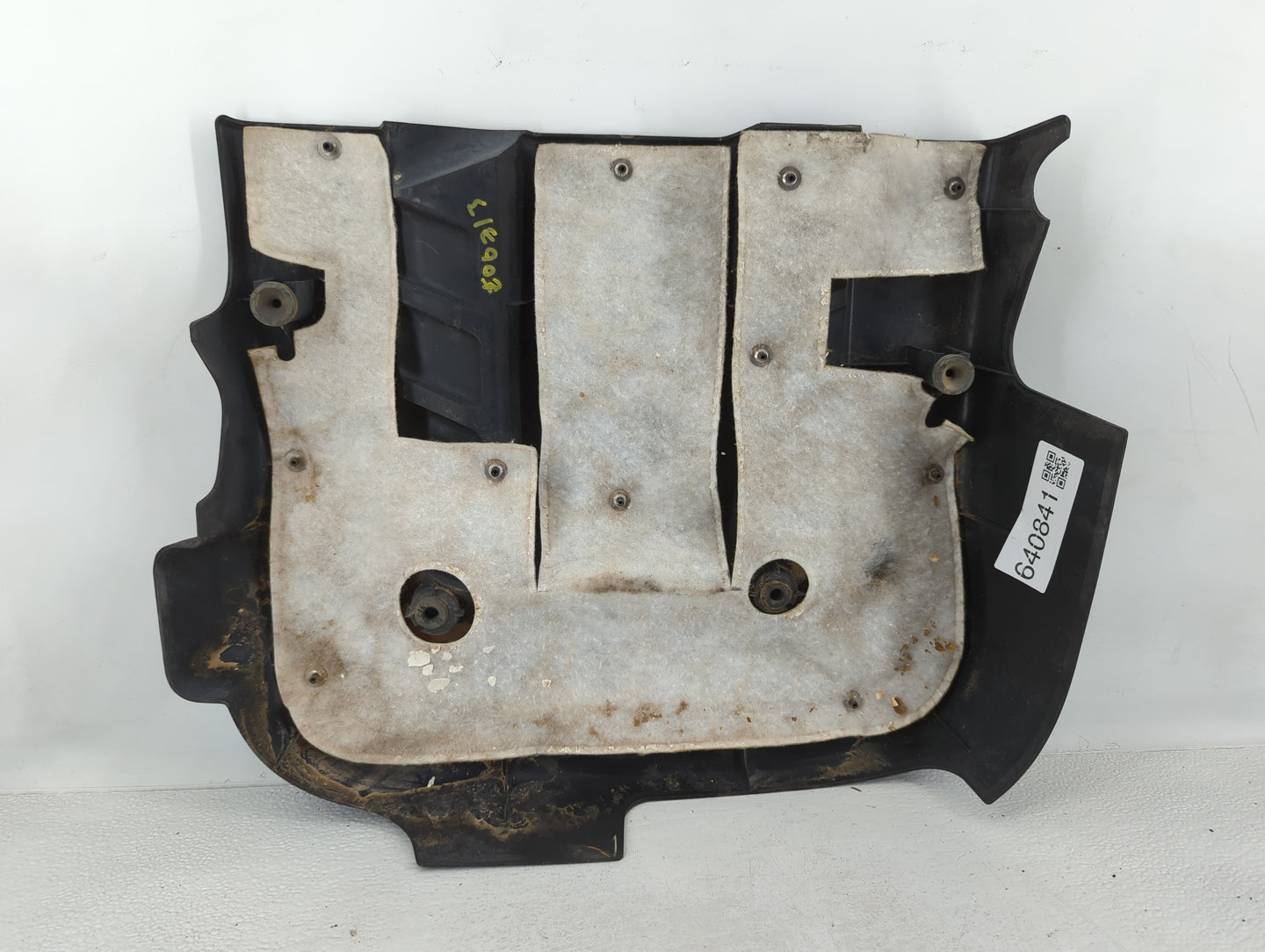 2007 Suzuki Vitara Engine Cover - Oemusedautoparts1.com