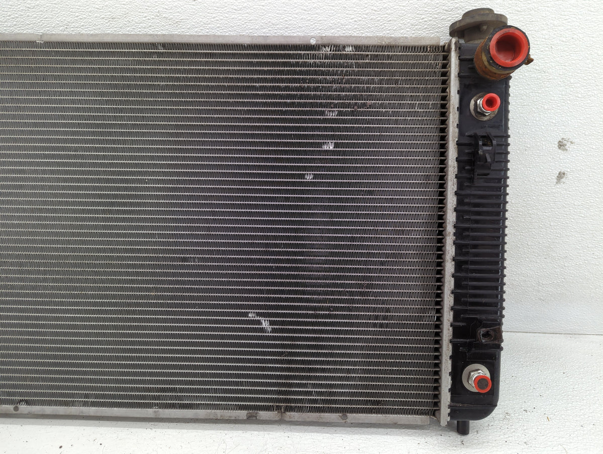 2007 Suzuki Vitara Engine Cooling Radiator Condensor P/N:12842302 988829T Fits Fits 2008 2009 OEM Used Auto Parts - Oemuseda