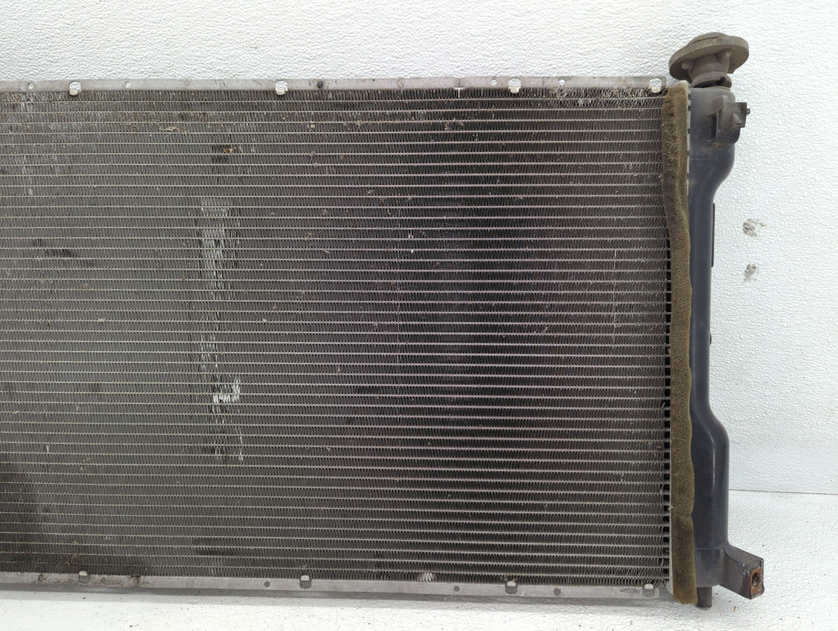 2007 Suzuki Vitara Engine Cooling Radiator Condensor P/N:12842302 988829T Fits Fits 2008 2009 OEM Used Auto Parts - Oemuseda
