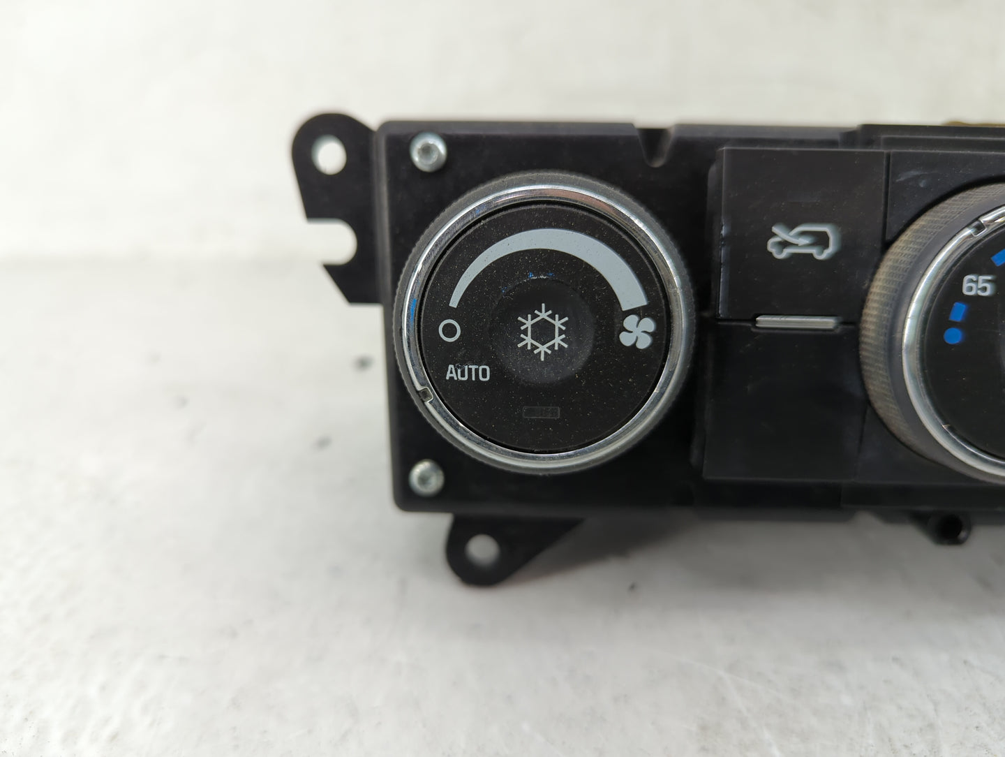2007-2009 Suzuki Xl-7 Climate Control Module Temperature AC/Heater Replacement P/N:25843759 Fits Fits 2007 2008 2009 OEM Use