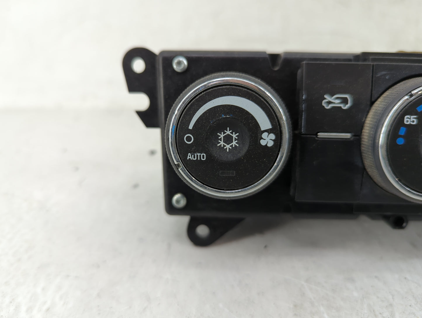 2007-2009 Suzuki Xl-7 Climate Control Module Temperature AC/Heater Replacement P/N:25843759 Fits Fits 2007 2008 2009 OEM Use