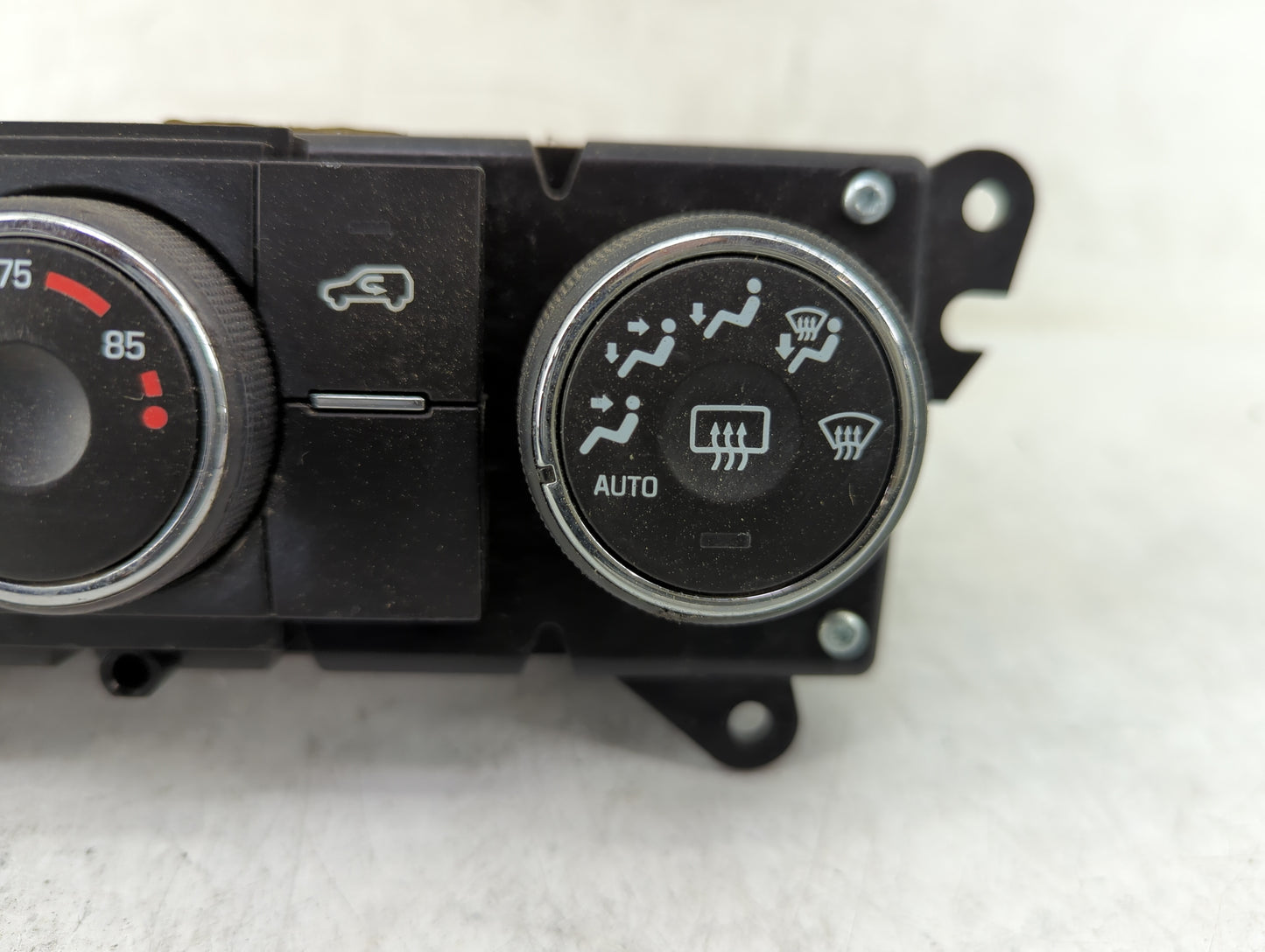 2007-2009 Suzuki Xl-7 Climate Control Module Temperature AC/Heater Replacement P/N:25843759 Fits Fits 2007 2008 2009 OEM Use