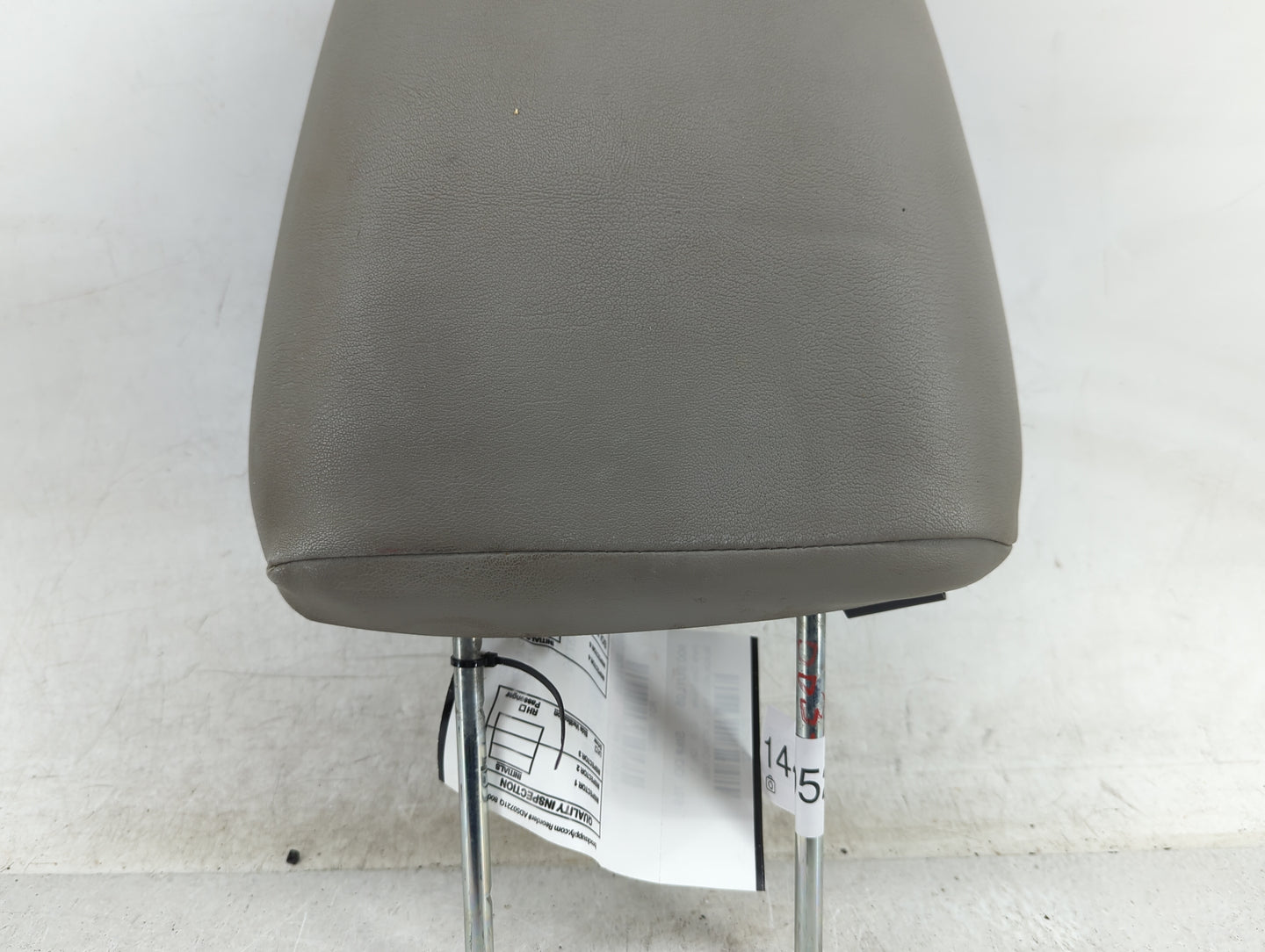 2007 Suzuki Xl-7 Headrest Head Rest Front Driver Passenger Seat Fits OEM Used Auto Parts - Oemusedautoparts1.com