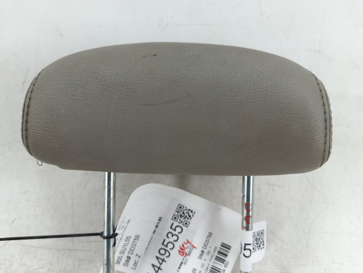 2007 Suzuki Xl-7 Headrest Head Rest Front Driver Passenger Seat Fits OEM Used Auto Parts - Oemusedautoparts1.com