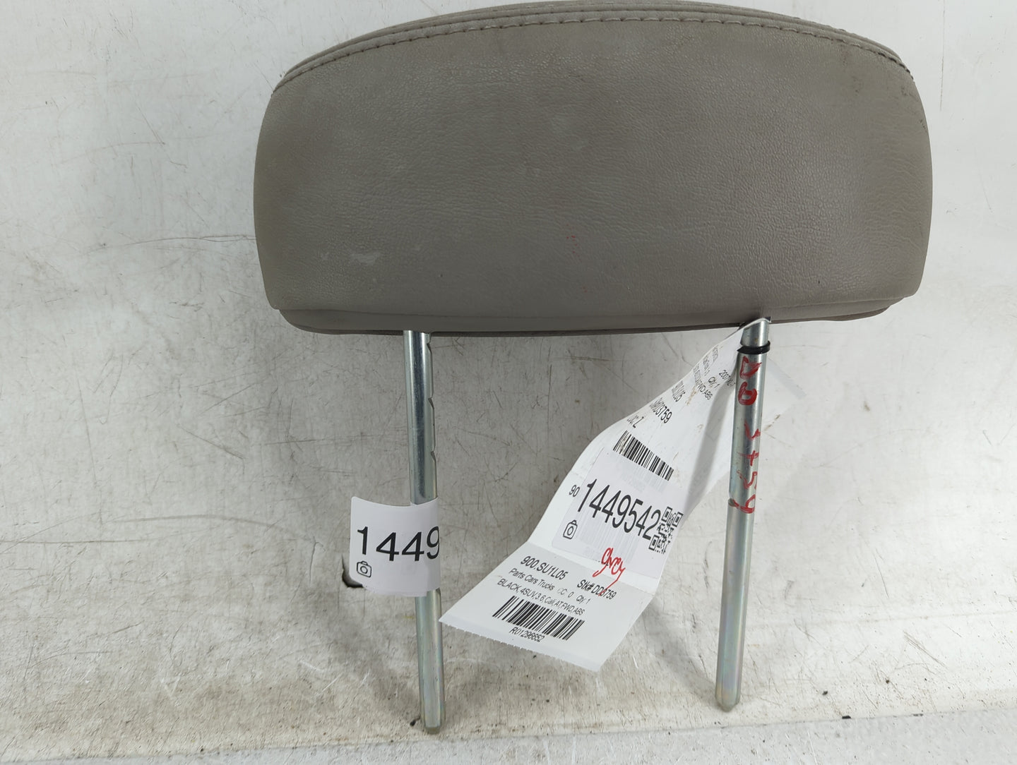 Suzuki Xl-7 Headrest Head Rest Front Driver Seat Grey - Oemusedautoparts1.com