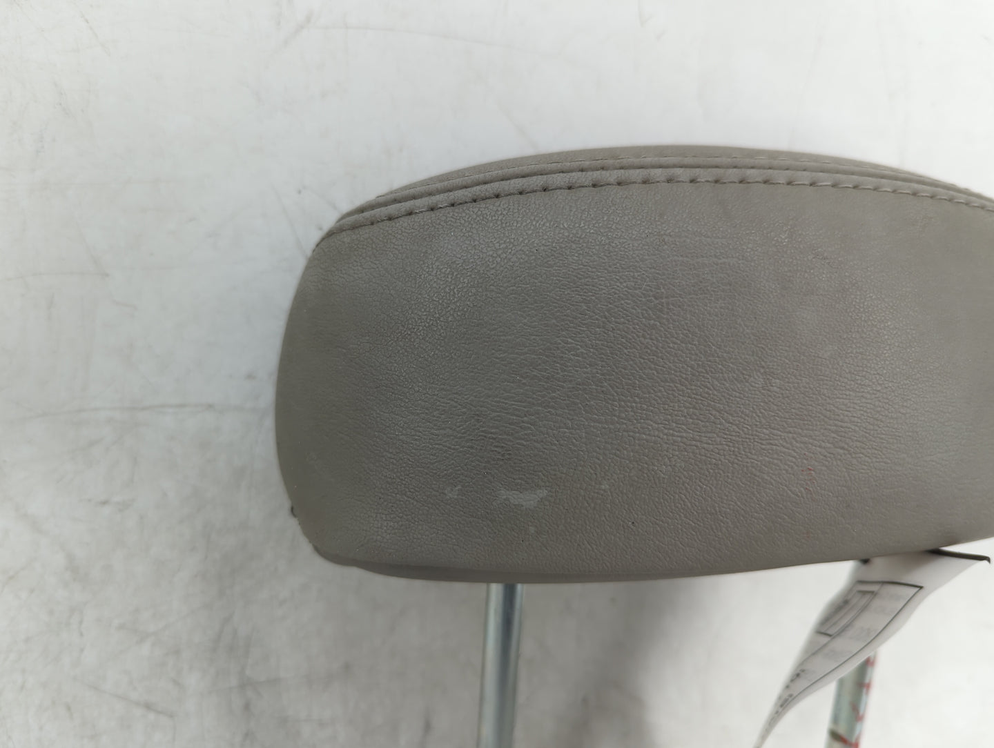 Suzuki Xl-7 Headrest Head Rest Front Driver Seat Grey - Oemusedautoparts1.com