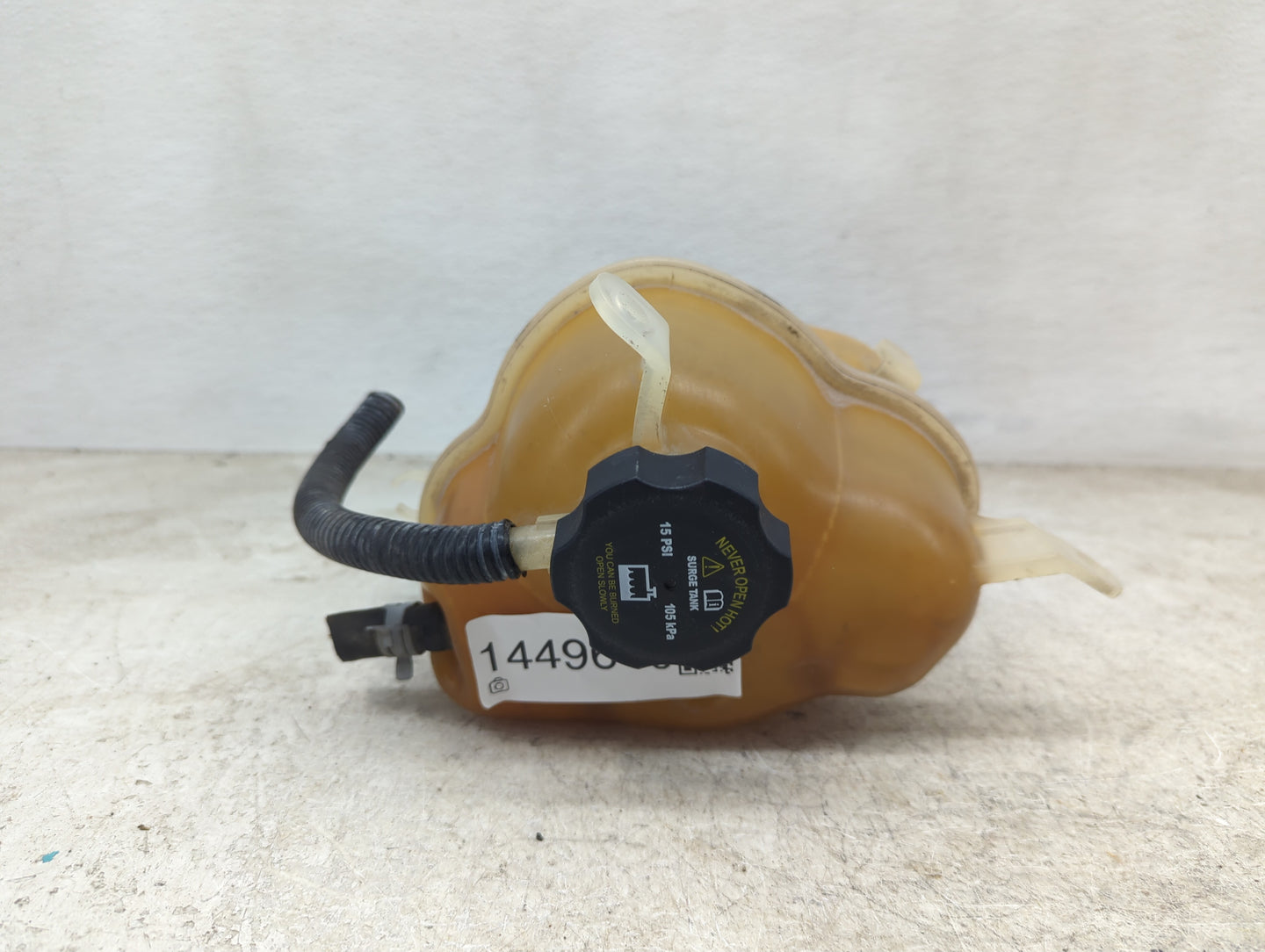 Suzuki Xl-7 Radiator Coolant Overflow Expansion Tank Bottle - Oemusedautoparts1.com