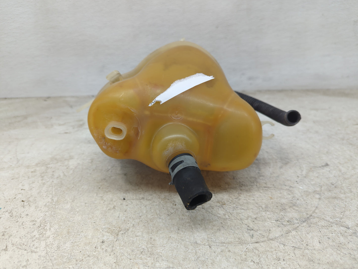 Suzuki Xl-7 Radiator Coolant Overflow Expansion Tank Bottle - Oemusedautoparts1.com