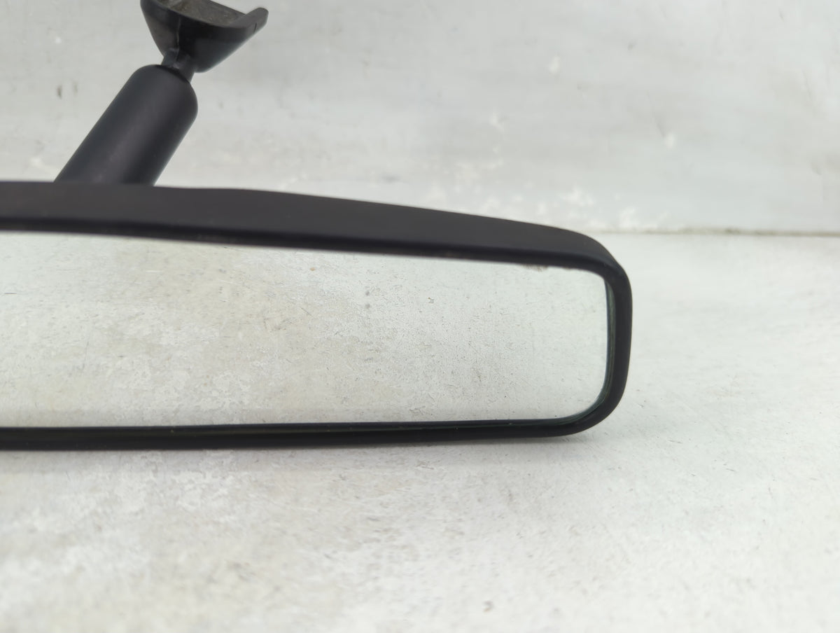 2007 Suzuki Xl-7 Interior Rear View Mirror Replacement OEM P/N:E8011083 Fits OEM Used Auto Parts - Oemusedautoparts1.com