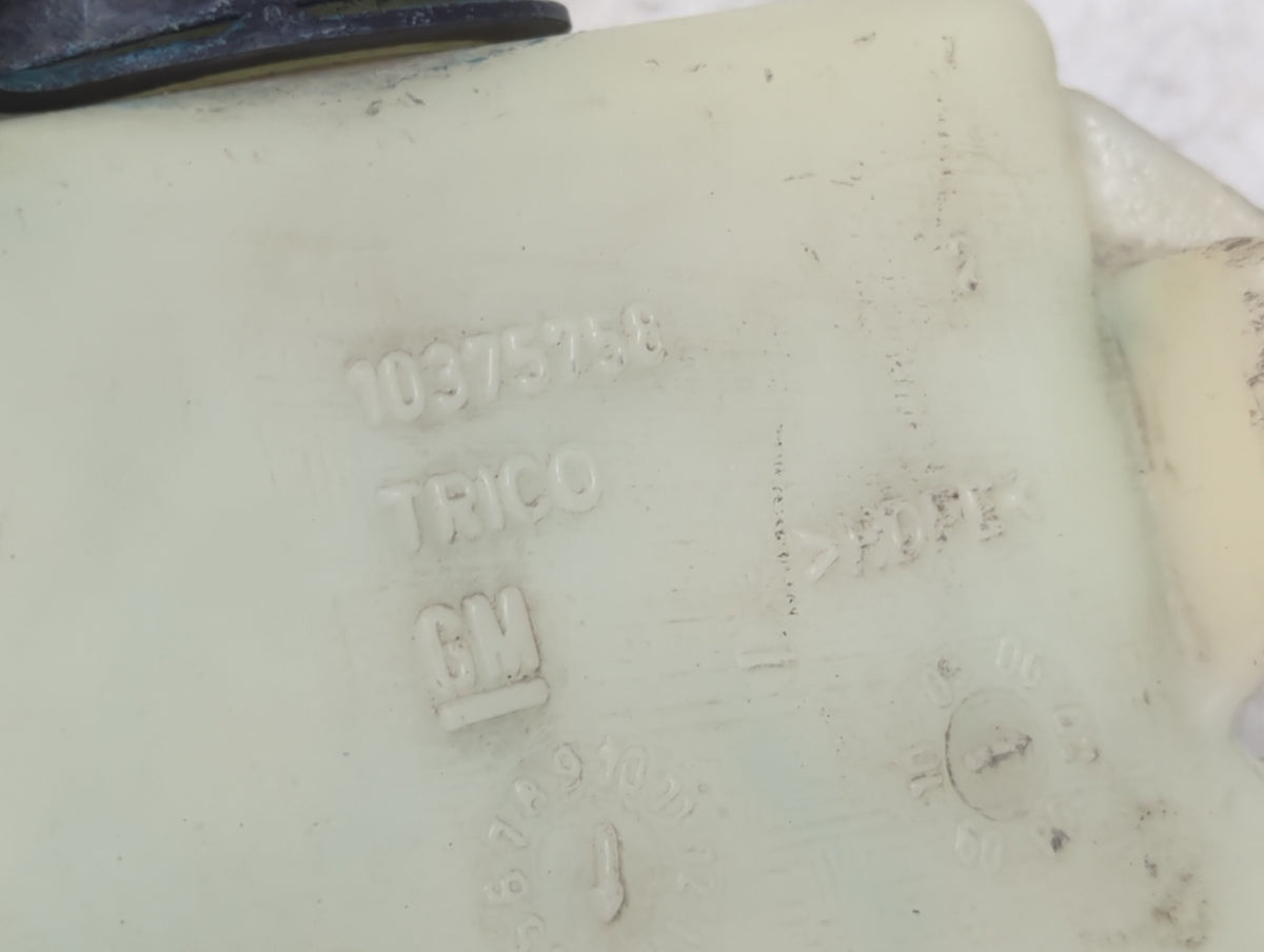 2007 Suzuki Xl-7 Radiator Coolant Overflow Expansion Tank Bottle - Oemusedautoparts1.com