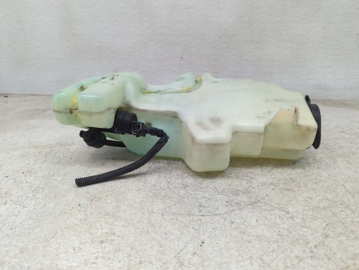 2007 Suzuki Xl-7 Radiator Coolant Overflow Expansion Tank Bottle - Oemusedautoparts1.com
