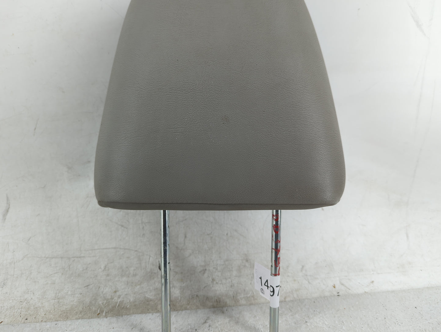 2007 Suzuki Xl-7 Headrest Head Rest Front Driver Seat Gray - Oemusedautoparts1.com