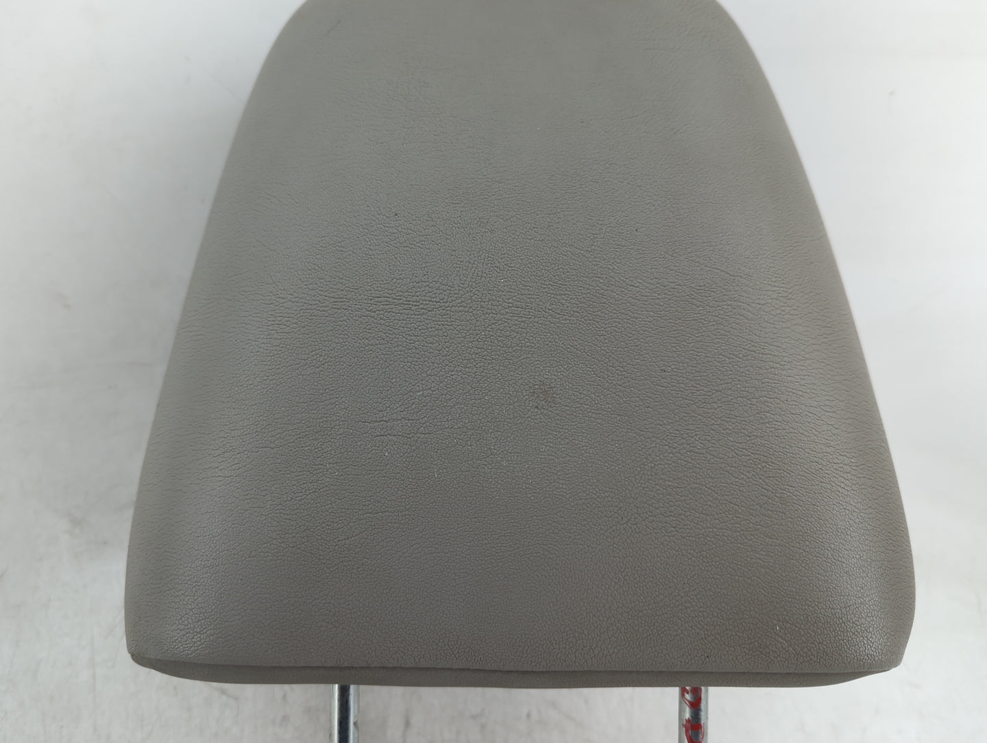 2007 Suzuki Xl-7 Headrest Head Rest Front Driver Seat Gray - Oemusedautoparts1.com