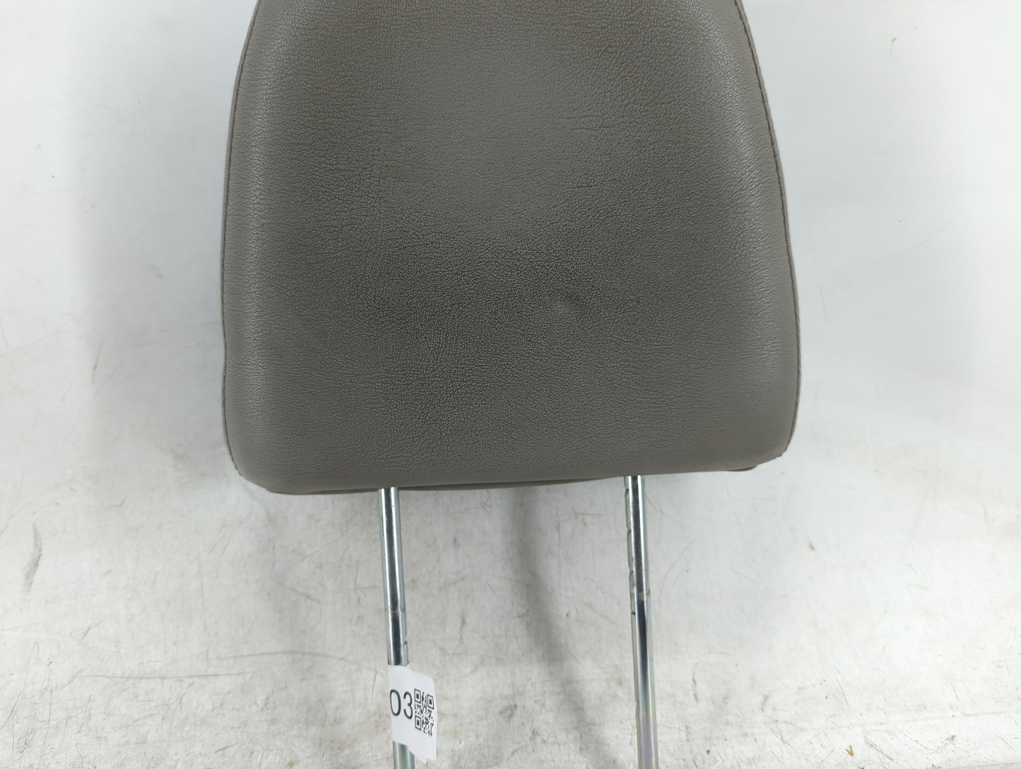 2007 Suzuki Xl-7 Headrest Head Rest Front Driver Seat Gray - Oemusedautoparts1.com