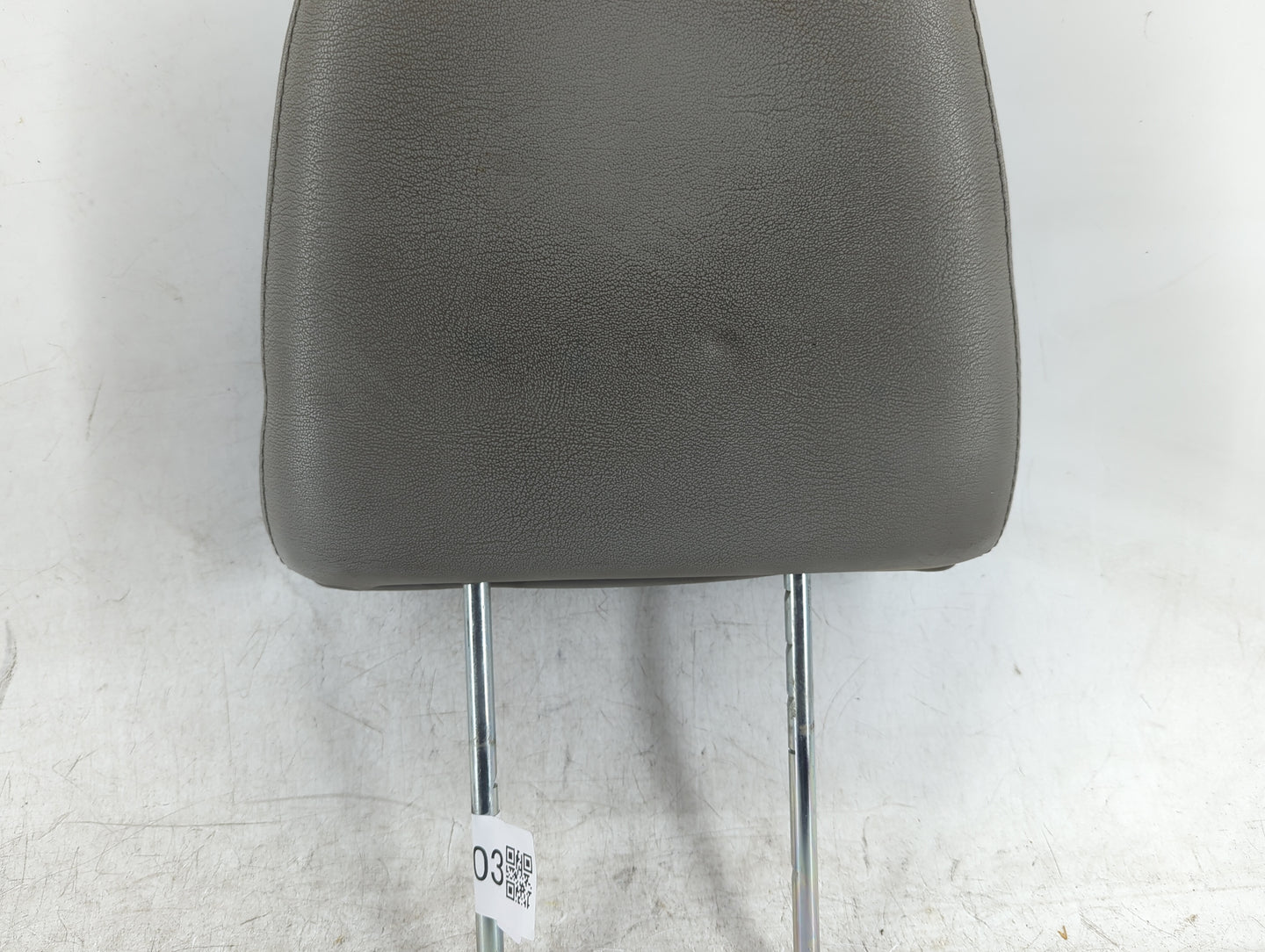 2007 Suzuki Xl-7 Headrest Head Rest Front Driver Seat Gray - Oemusedautoparts1.com