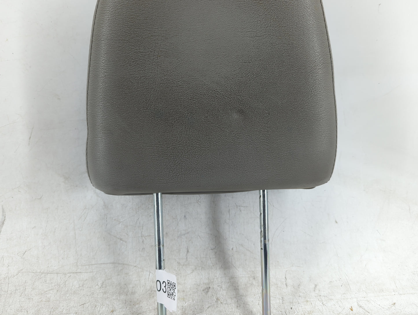 2007 Suzuki Xl-7 Headrest Head Rest Front Driver Seat Gray - Oemusedautoparts1.com