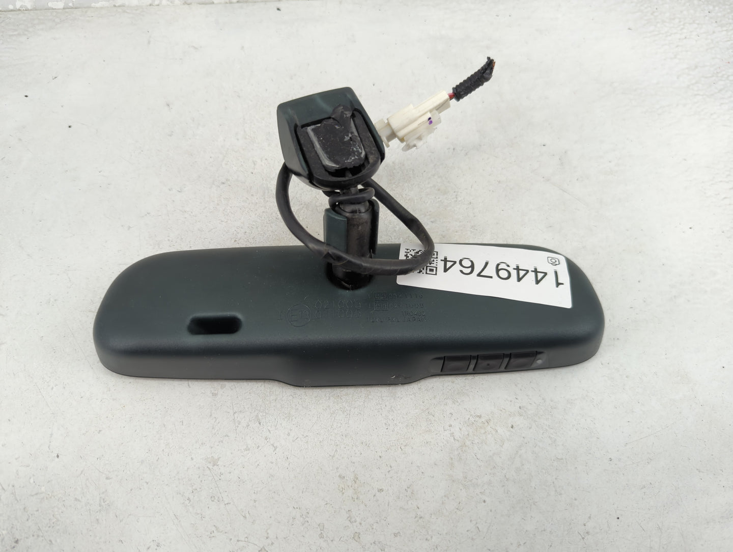 2007 Suzuki Xl-7 Interior Rear View Mirror Replacement OEM P/N:E13021003 E13011005 Fits OEM Used Auto Parts - Oemusedautopar