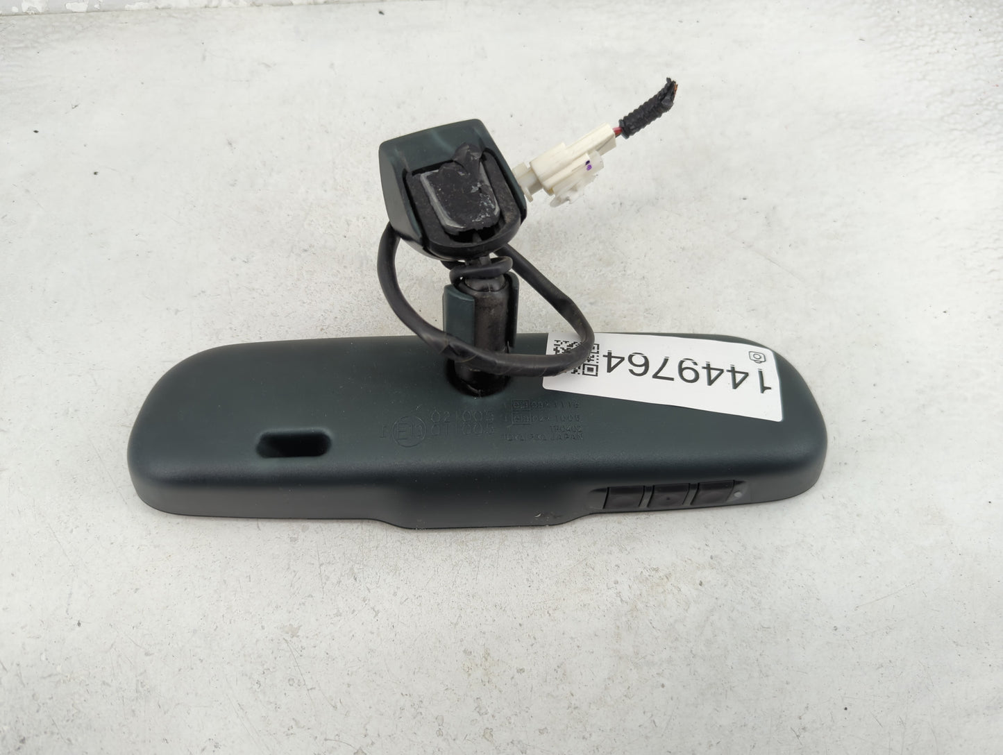 2007 Suzuki Xl-7 Interior Rear View Mirror Replacement OEM P/N:E13021003 E13011005 Fits OEM Used Auto Parts - Oemusedautopar