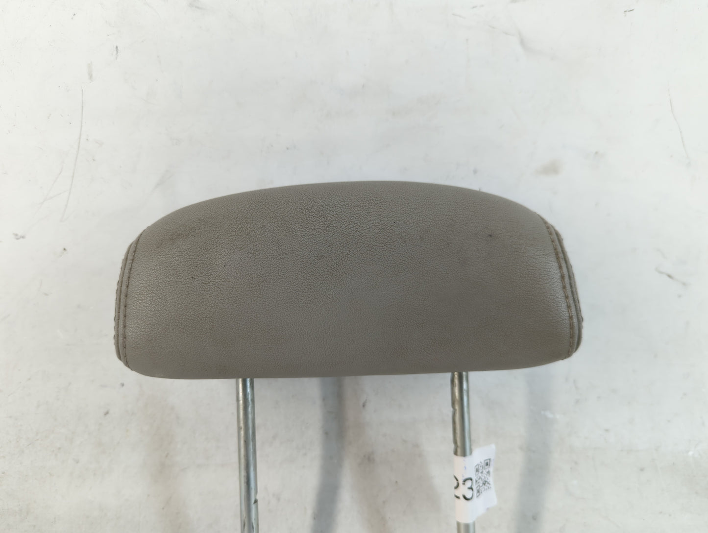 2007 Suzuki Xl-7 Headrest Head Rest Front Driver Passenger Seat Fits OEM Used Auto Parts - Oemusedautoparts1.com