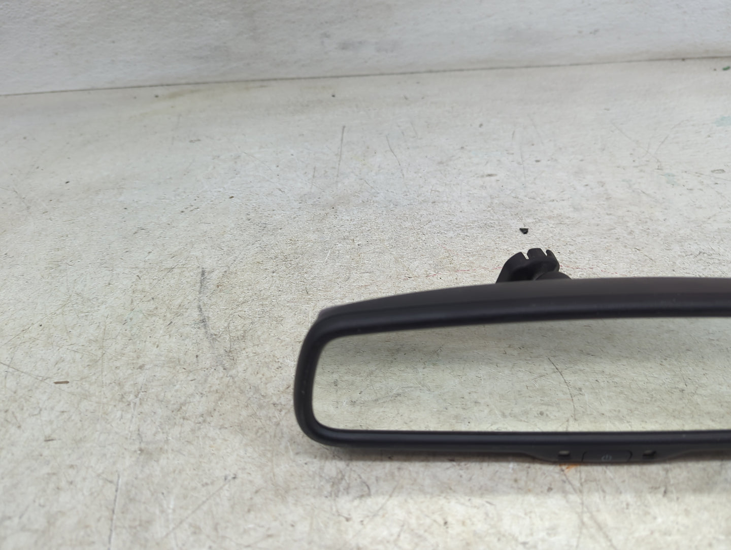 2003-2009 Toyota 4runner Interior Rear View Mirror Replacement OEM P/N:015892 011807IEC109-2.2 Fits OEM Used Auto Parts - Oe