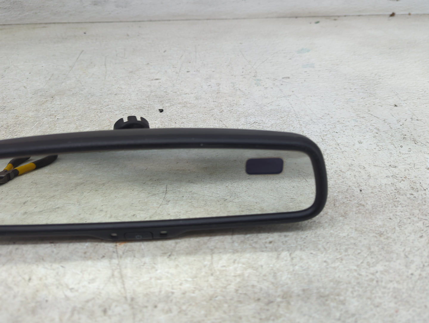 2003-2009 Toyota 4runner Interior Rear View Mirror Replacement OEM P/N:015892 011807IEC109-2.2 Fits OEM Used Auto Parts - Oe