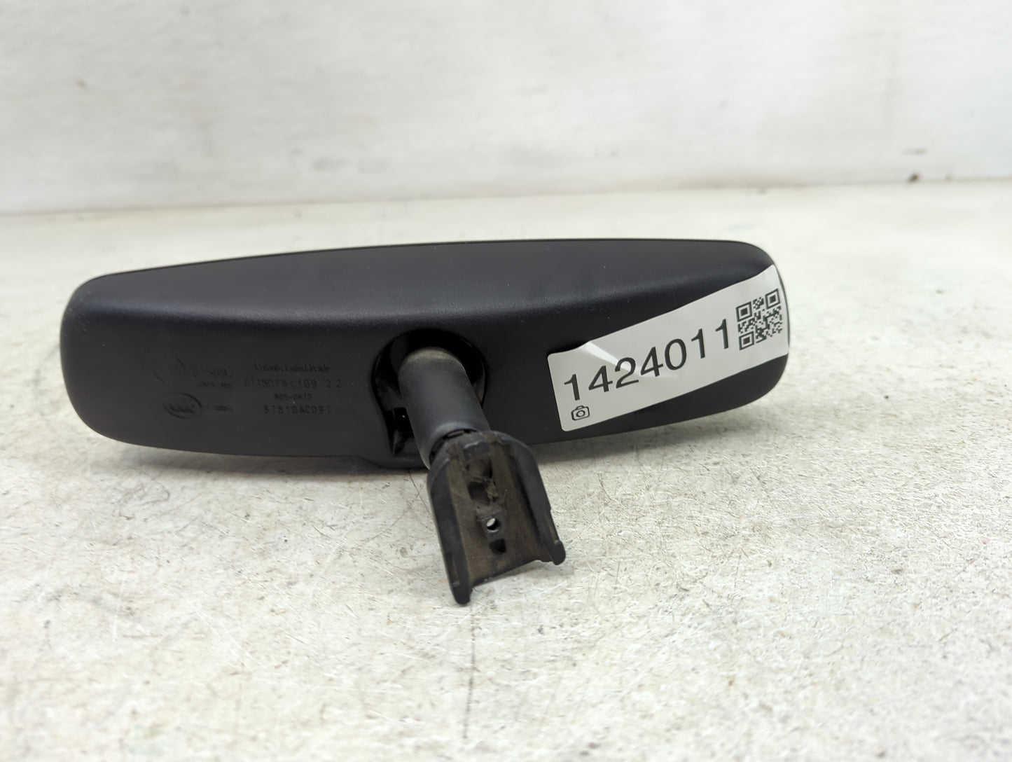 2003-2009 Toyota 4runner Interior Rear View Mirror Replacement OEM P/N:015892 011807IEC109-2.2 Fits OEM Used Auto Parts - Oe