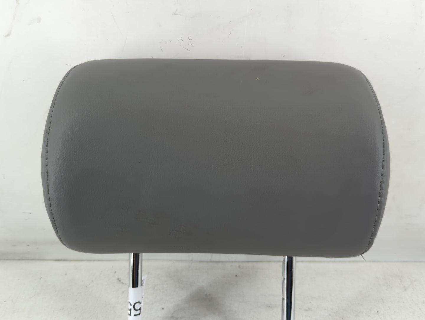 2005-2007 Toyota Avalon Headrest Head Rest Rear Seat Fits Fits 2005 2006 2007 OEM Used Auto Parts - Oemusedautoparts1.com