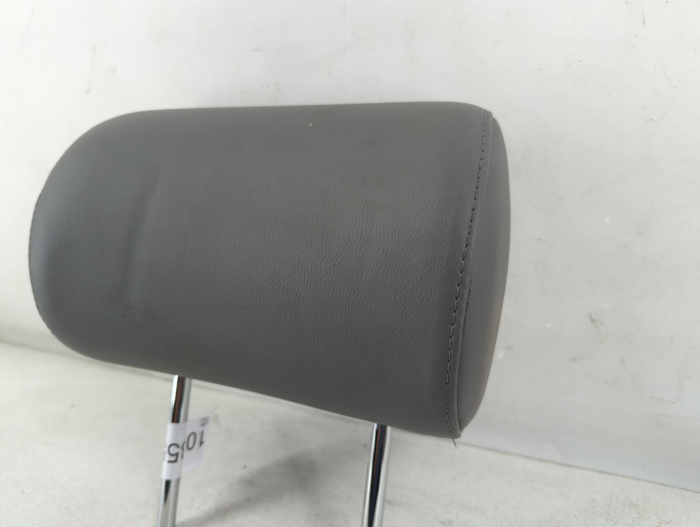 2005-2007 Toyota Avalon Headrest Head Rest Rear Seat Fits Fits 2005 2006 2007 OEM Used Auto Parts - Oemusedautoparts1.com