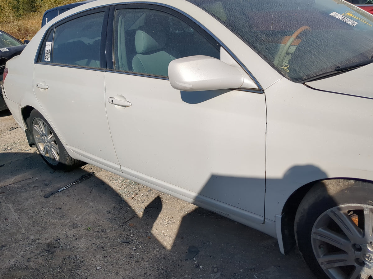 2005-2012 Toyota Avalon Passenger Front Door Oem - Oemusedautoparts1.com