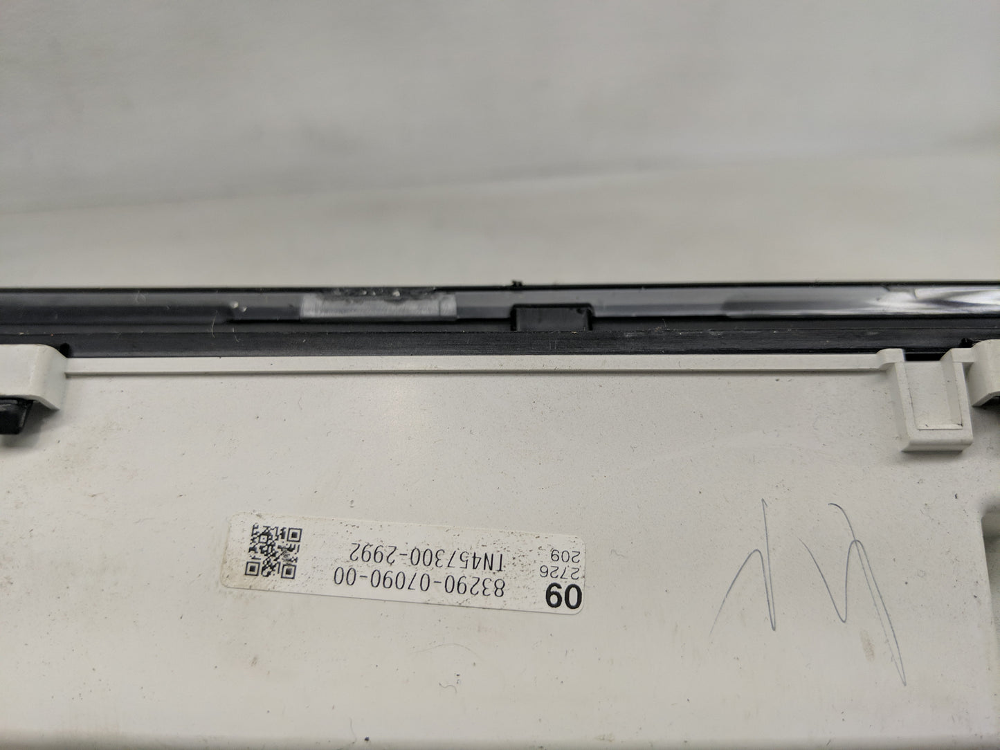 2005-2007 Toyota Avalon Information Display Screen - Oemusedautoparts1.com
