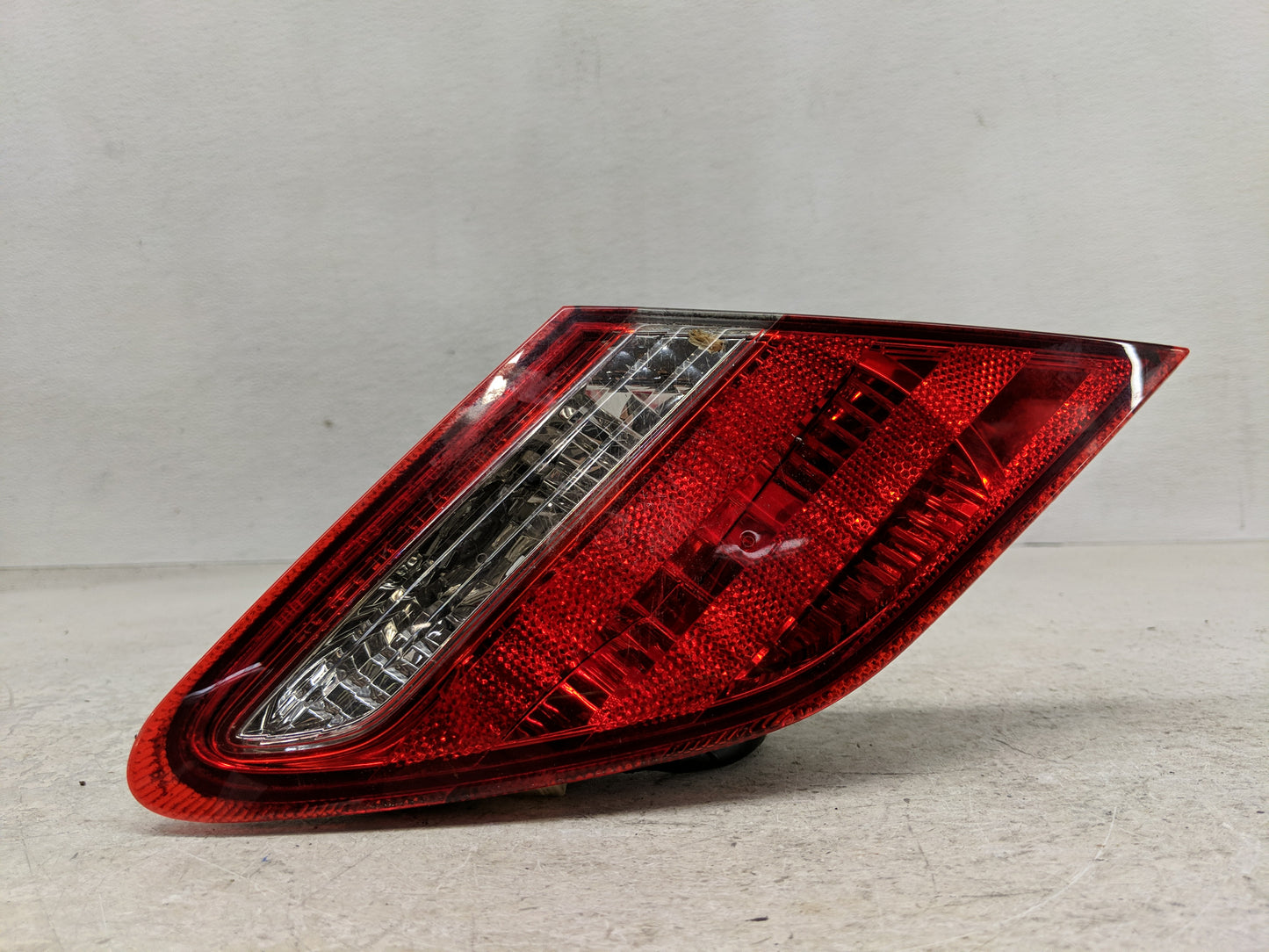 2005-2010 Toyota Avalon Tail Light Assembly Driver Left OEM Fits Fits 2005 2006 2007 2010 OEM Used Auto Parts - Oemusedautop