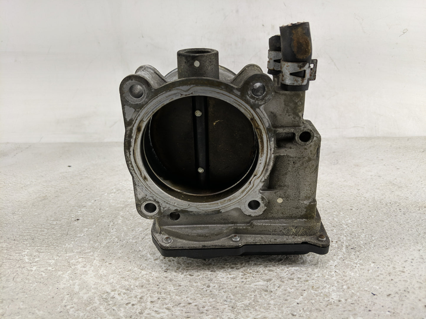 2005-2018 Toyota Avalon Throttle Body P/N:22030-0P050 Fits OEM Used Auto Parts - Oemusedautoparts1.com