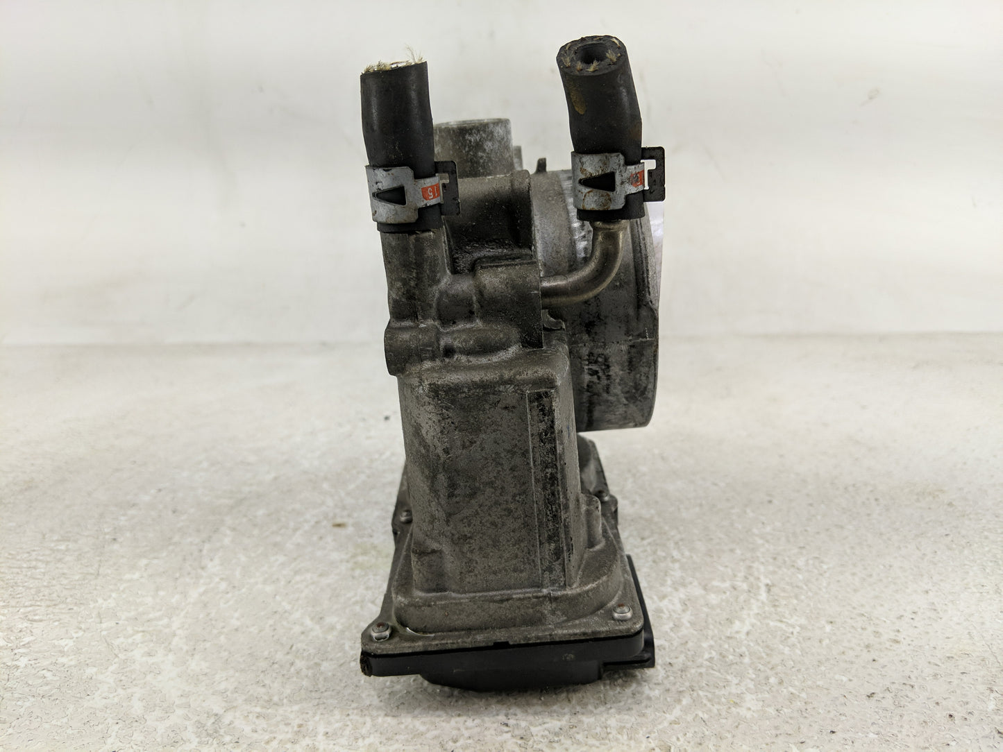 2005-2018 Toyota Avalon Throttle Body P/N:22030-0P050 Fits OEM Used Auto Parts - Oemusedautoparts1.com