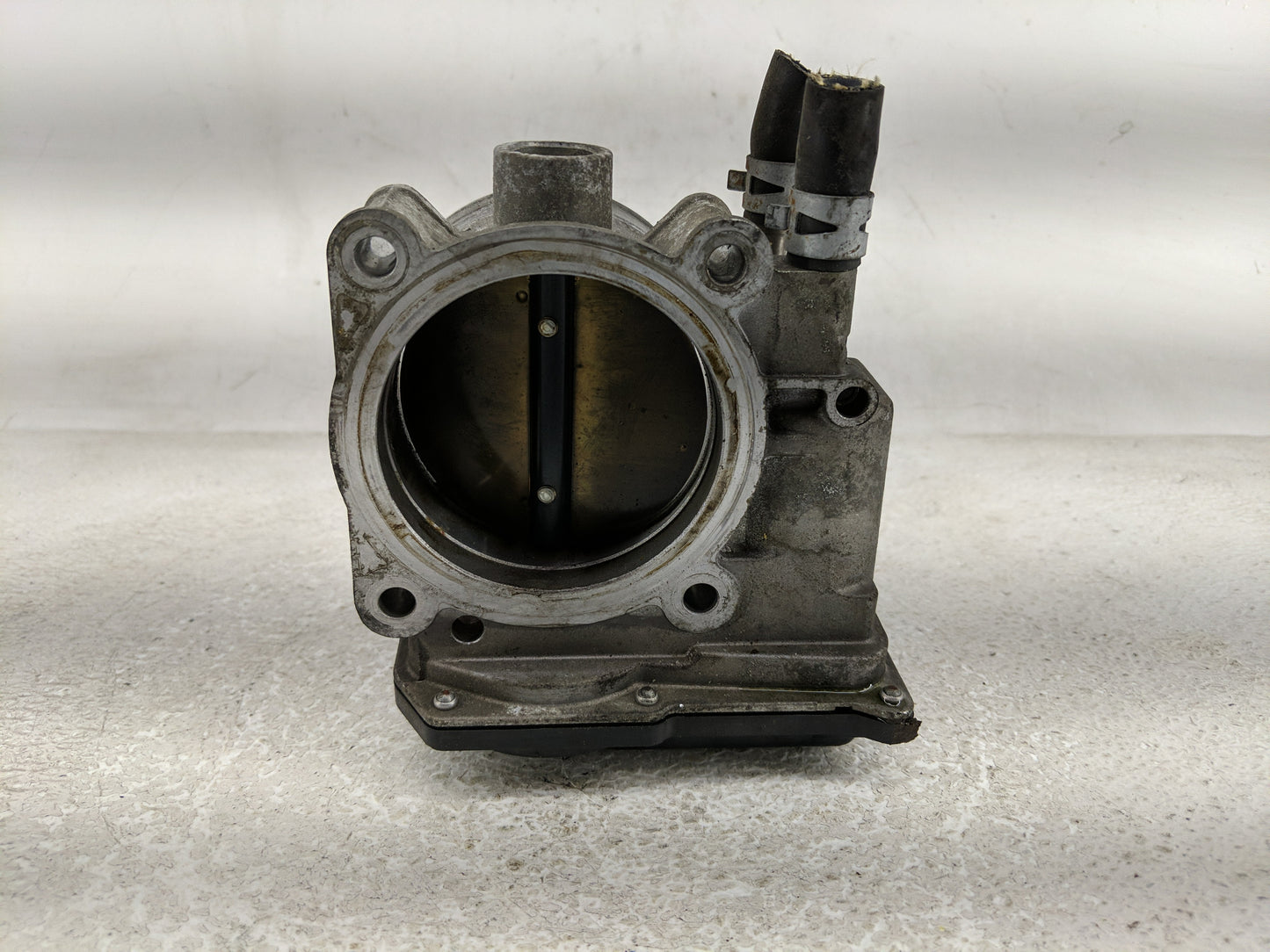 2005-2018 Toyota Avalon Throttle Body P/N:22030-0P050 Fits OEM Used Auto Parts - Oemusedautoparts1.com